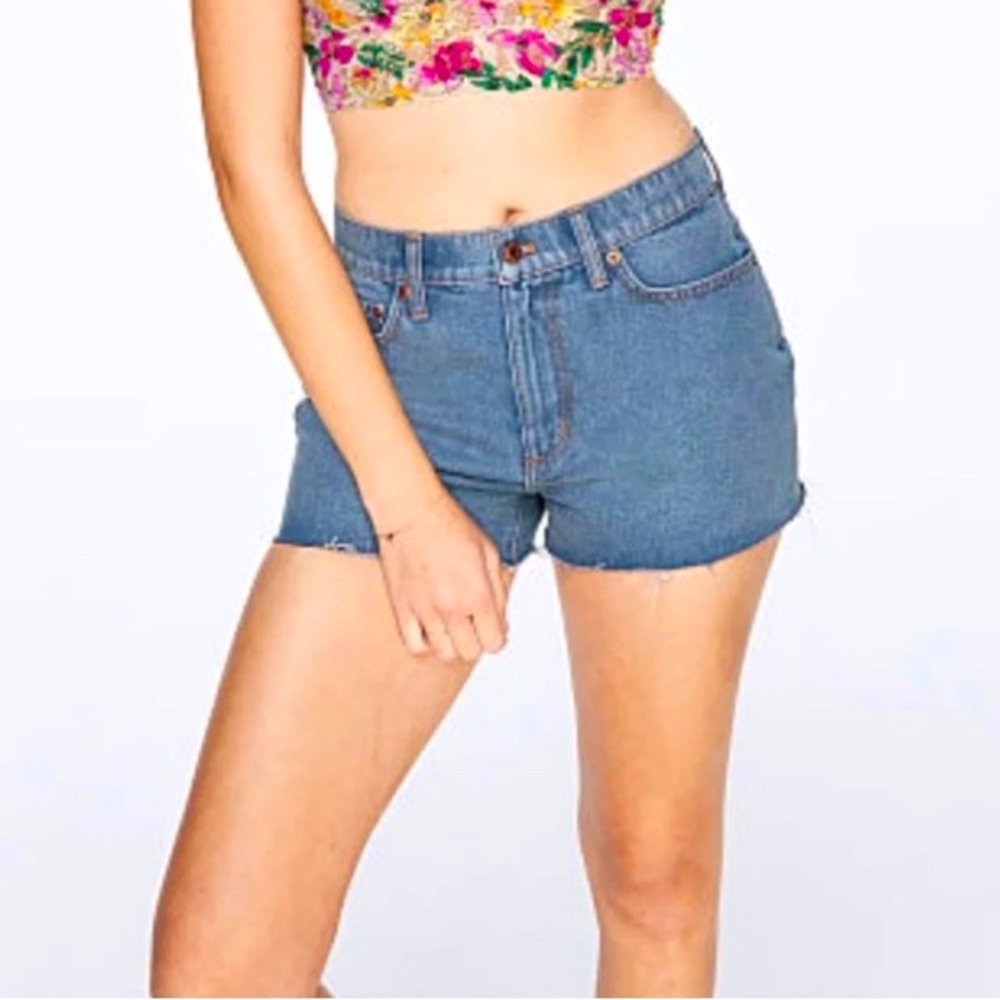NWT PINK Victoria’s Secret High Wasted Denim Jean Shorts 💯% Cotton |Size 27